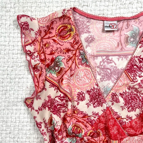 90’s Floral Flutter Sleeve Babydoll Top - Picture 3 of 6
